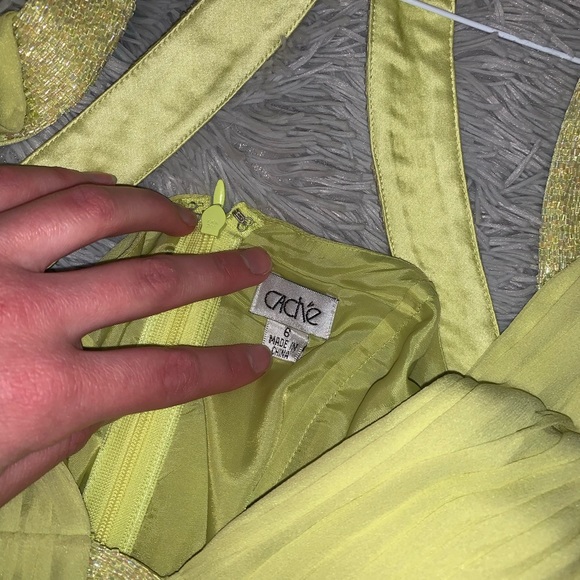 Cashé yellow/ green open back dress - Picture 7 of 8